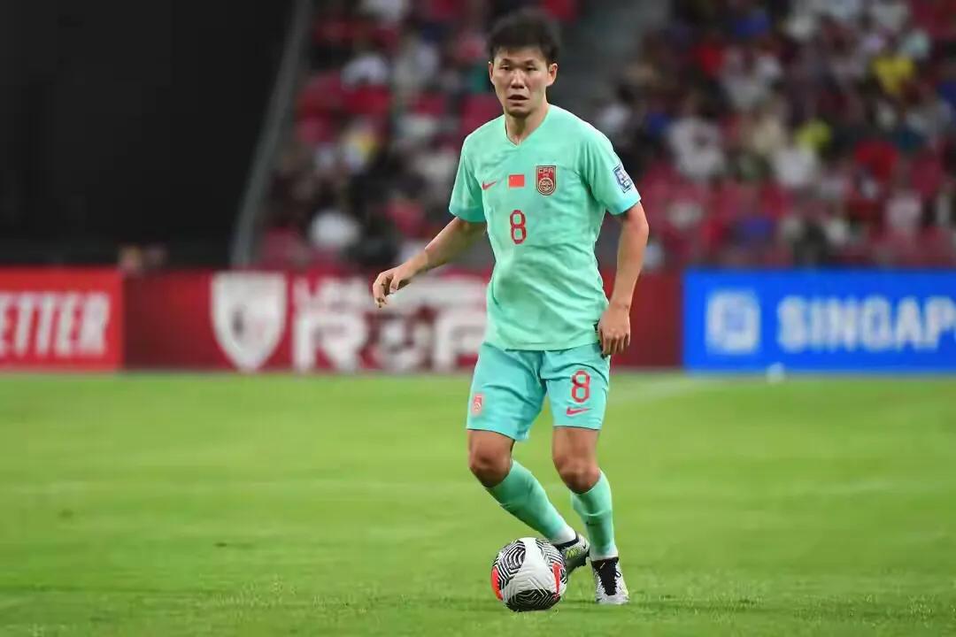 一波三折！回家后的李源一肯定会这么想：
1. 我还没去国足报到就结束了？一切这么