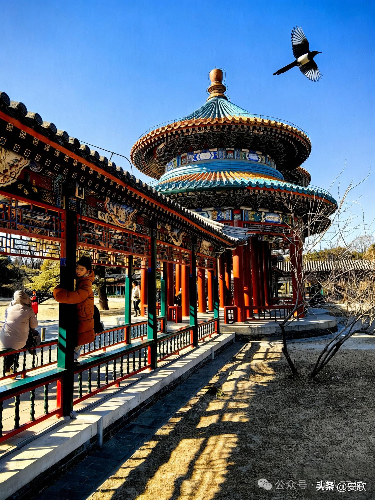 上联:春满神州花烂漫
下联:喜盈大地景旖旎
横批:锦绣中华