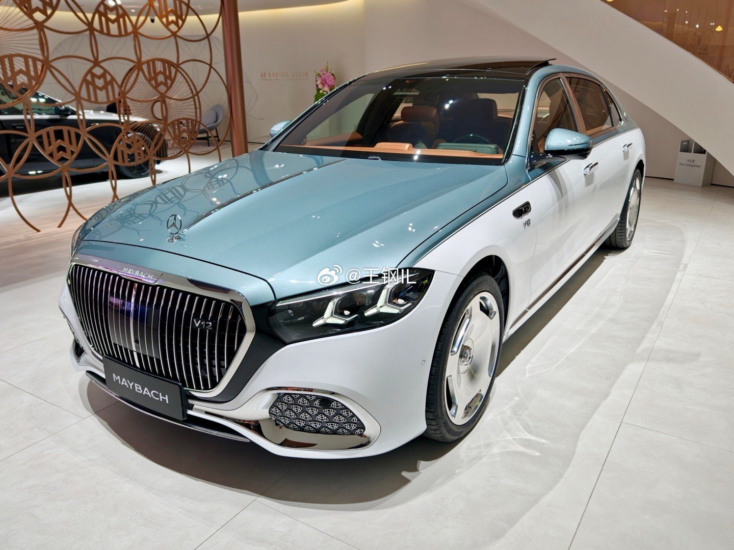 豪华从来不是吹出来的，北京车展鉴赏W223pa迈巴赫s680。奔驰迈巴赫奔驰s级