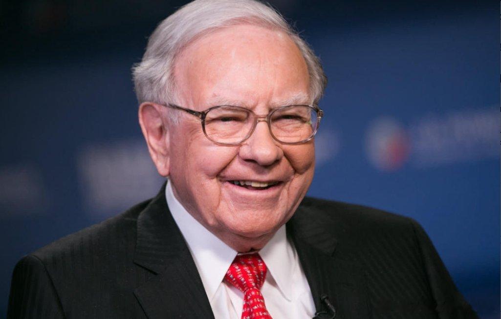 【巴菲特正式卸任CEO巴菲特正式卸任】当地时间2025年12月31日，著名投资人