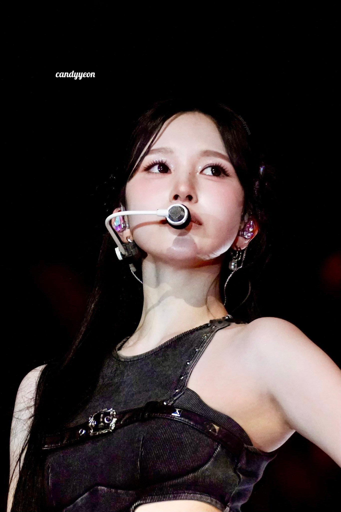 THIS IS FOR AMSTERDAM©candyyeon_ 