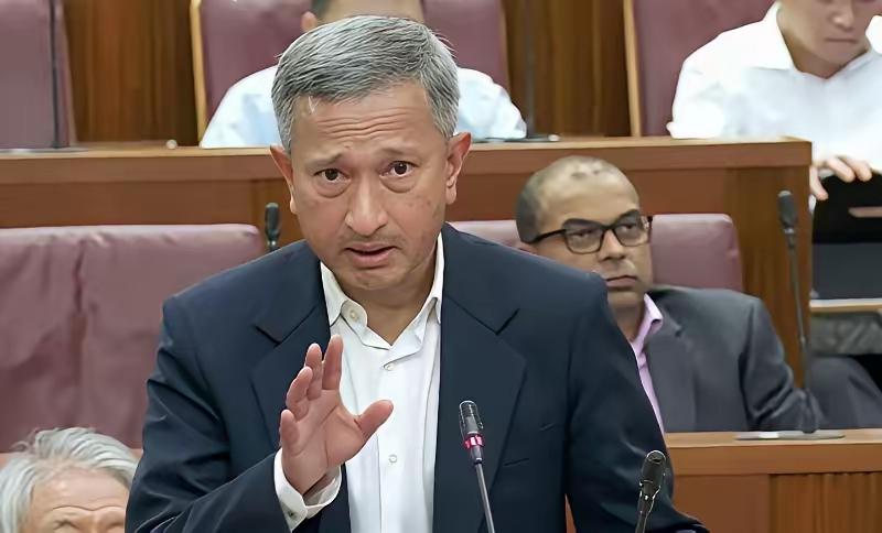 外交礼仪都不要了！新加坡外长指责印尼和中国海上直航，因为新加坡没钱赚了。
   