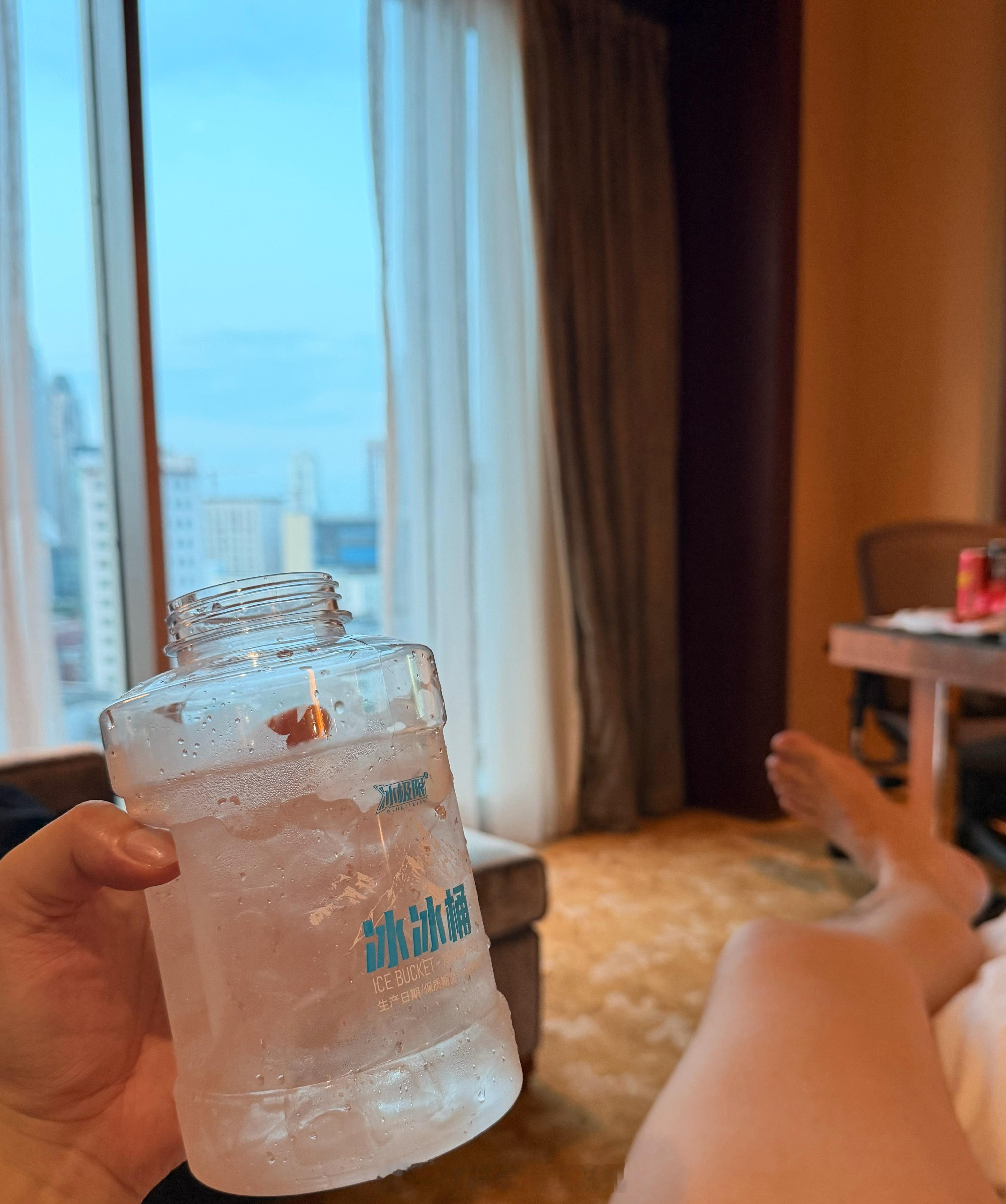 确实脱水了，又热又晕… 
