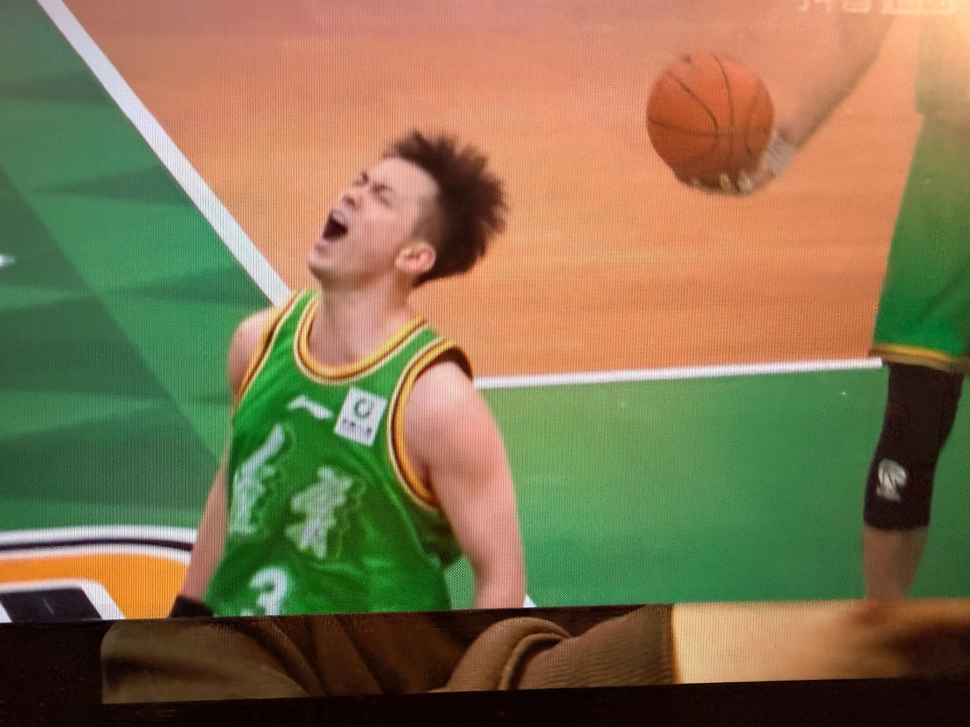 24分3板7助攻，赵继伟复出第一场比赛第四节几次关键三分拯救了辽宁男篮，主场险胜