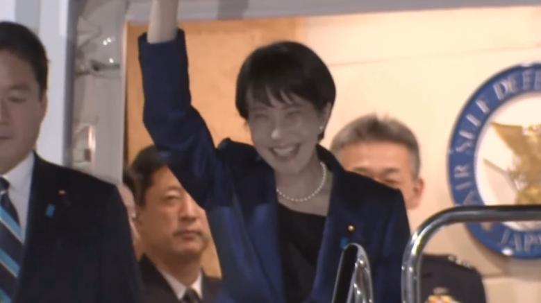 3月18日深夜，日本首相启程前往华盛顿，开始访问美国
从曝光的画面我们可以看出，