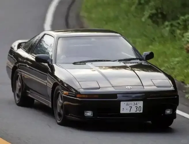 1990年丰田SUPRA 2.5 GT Twin Turbo R