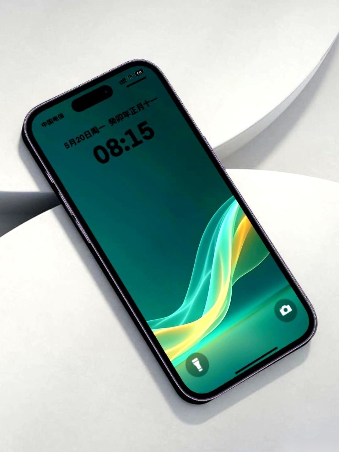 刚才在下班地铁上，给家里打了个“电话”。
你猜谁接的？
是我家客厅的空调，还有卧