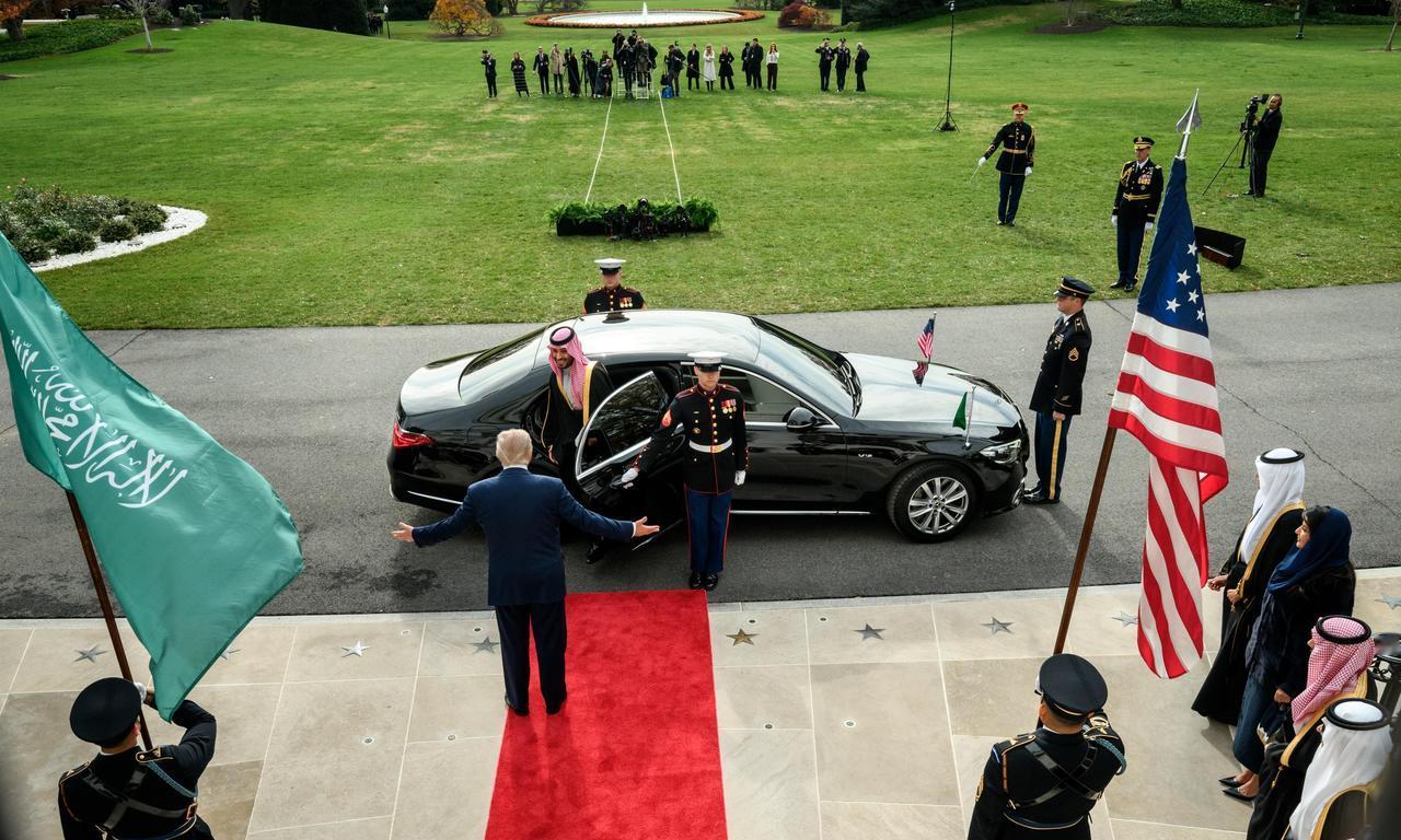 快讯！快讯！
 
白宫突然宣布，以最高规格接待沙特王储穆罕默德·本·萨勒曼。
 