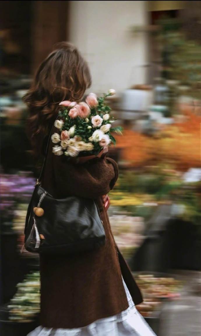 女孩与花 🌷 