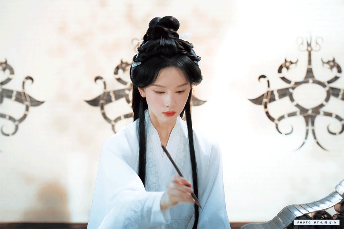 天上白玉京陈都灵翘楚