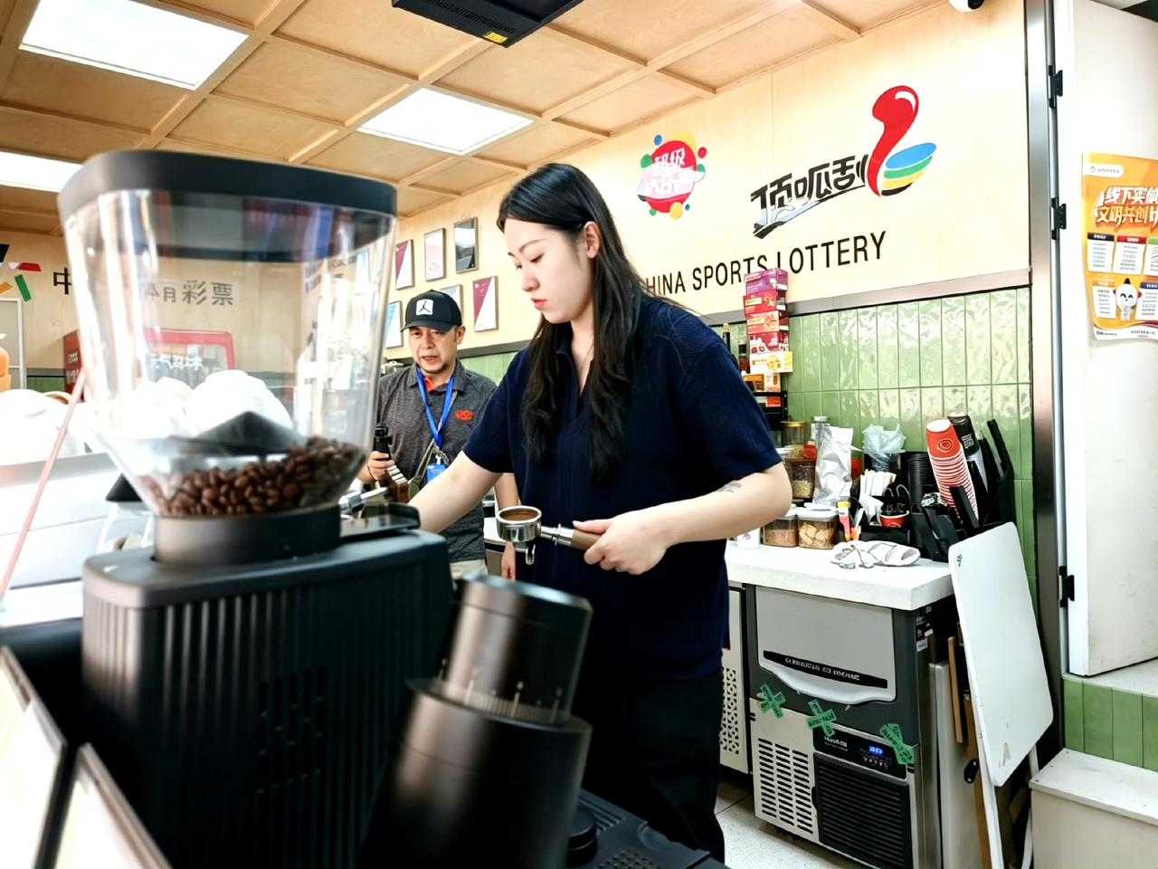数年打磨沉淀的融合温度

这家创新融合主题体彩店的成熟，是孙诚心数年持续打磨的结