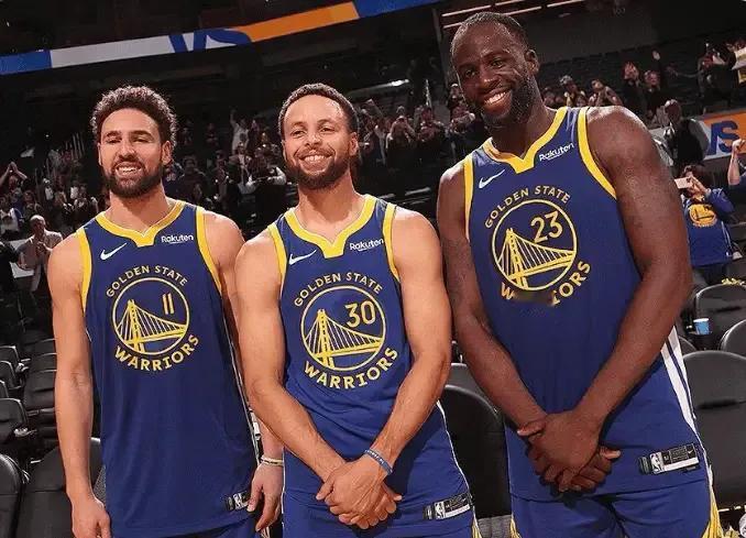 过去10年 NBA 正负值最高的5个人都在金州勇士！

1、+6098 — 库里