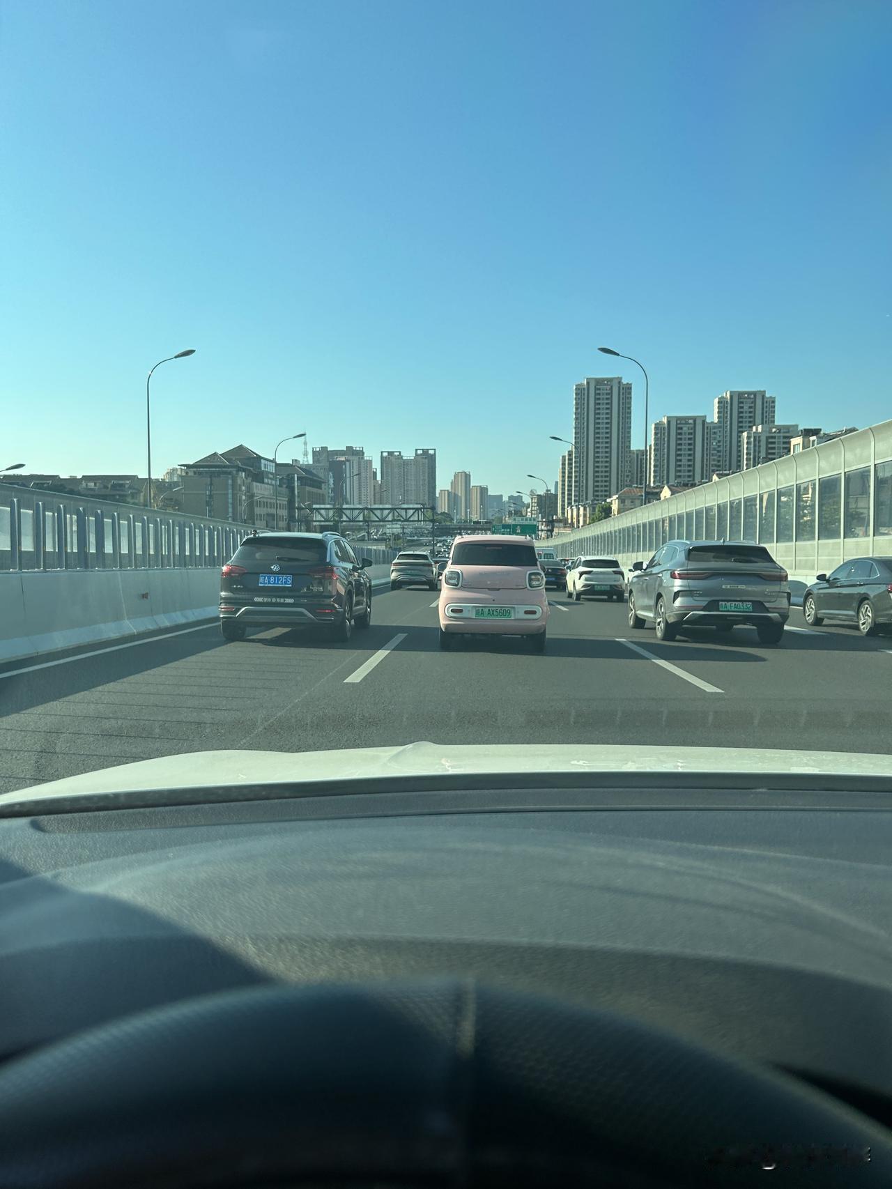 合肥未来处处皆核心，在这座城市，市中心的概念已逐渐淡化。
每个区县都拥有自身的发