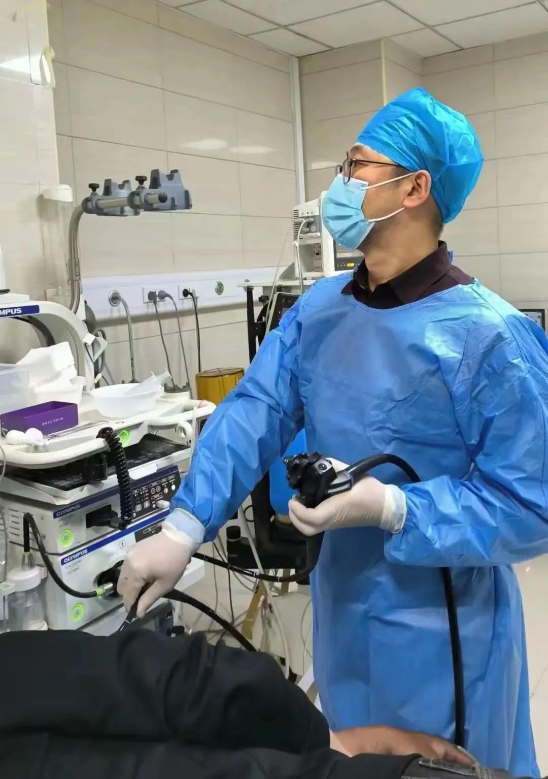 第一次听说有人吞金子自杀，这好像是电影电视剧里面，古代的段子，可是现实中却出现了