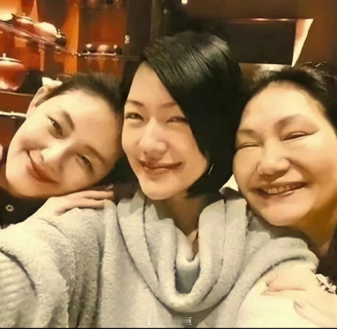 S妈被送急诊大家扣下留情吧，都是成年人了，做人留一线，人家母亲也挺不容易了 ​​