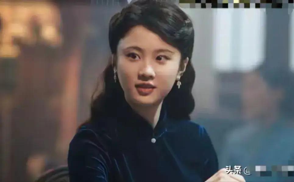 《前夜》苏楠，百变女地下党，太飒了！而且张慧雯的民国妆装扮相，更是把民国各种知识