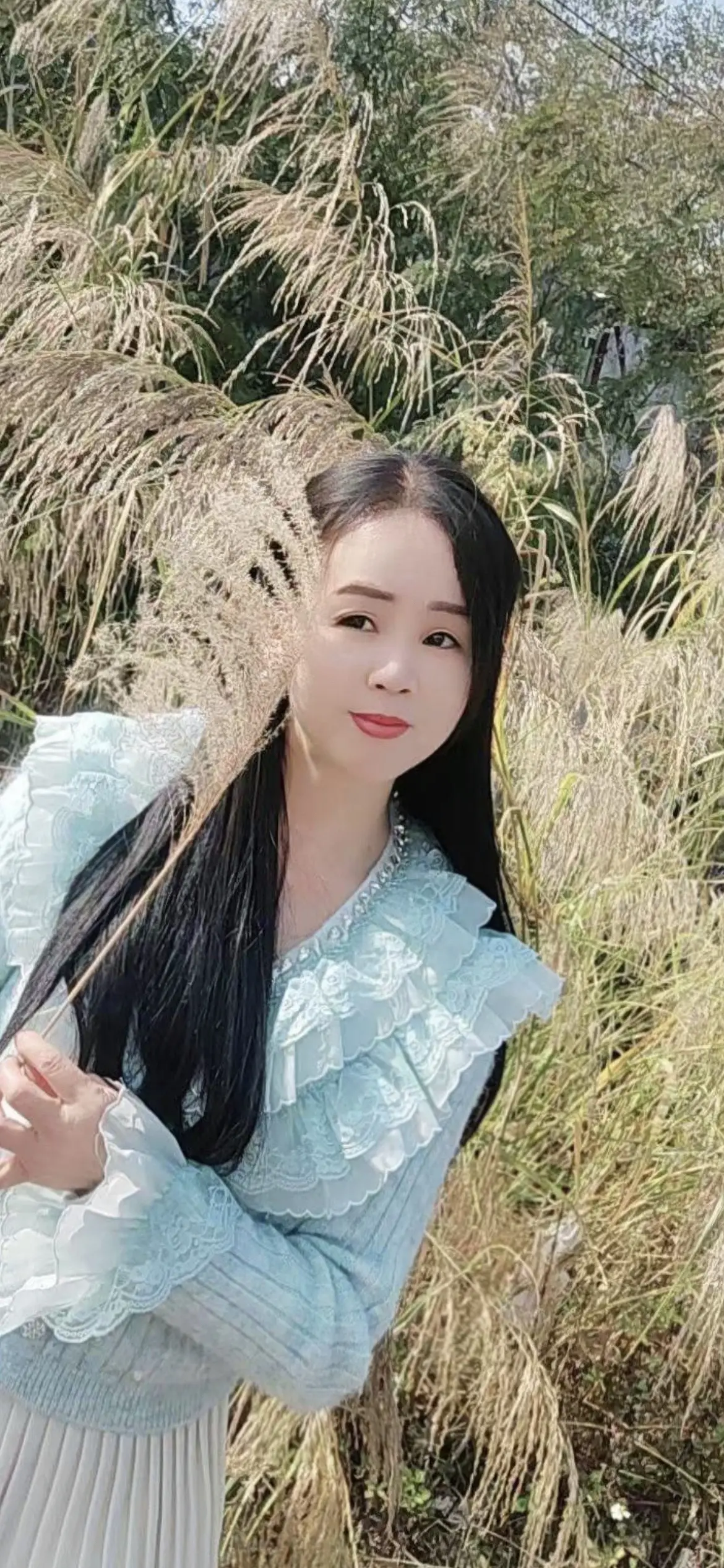 你信不信，一个重感情的人，般不会轻易动情，但一旦认真了就会付出所有……..