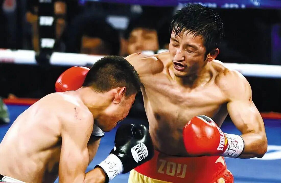 冉莹颖发了三个儿子合照 邹市明被手绘全家福惹哭这段太戳了。他不是被画得多好看感动