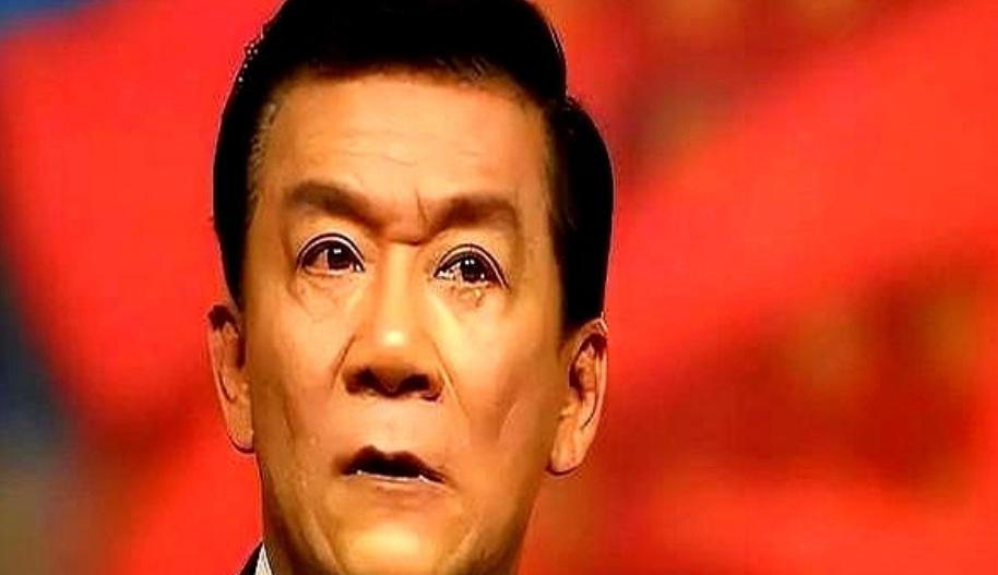 2007年，侯耀文刚去世，戴志诚就迫不及待地与他的前妻，也就是他的“师婶”袁茵结