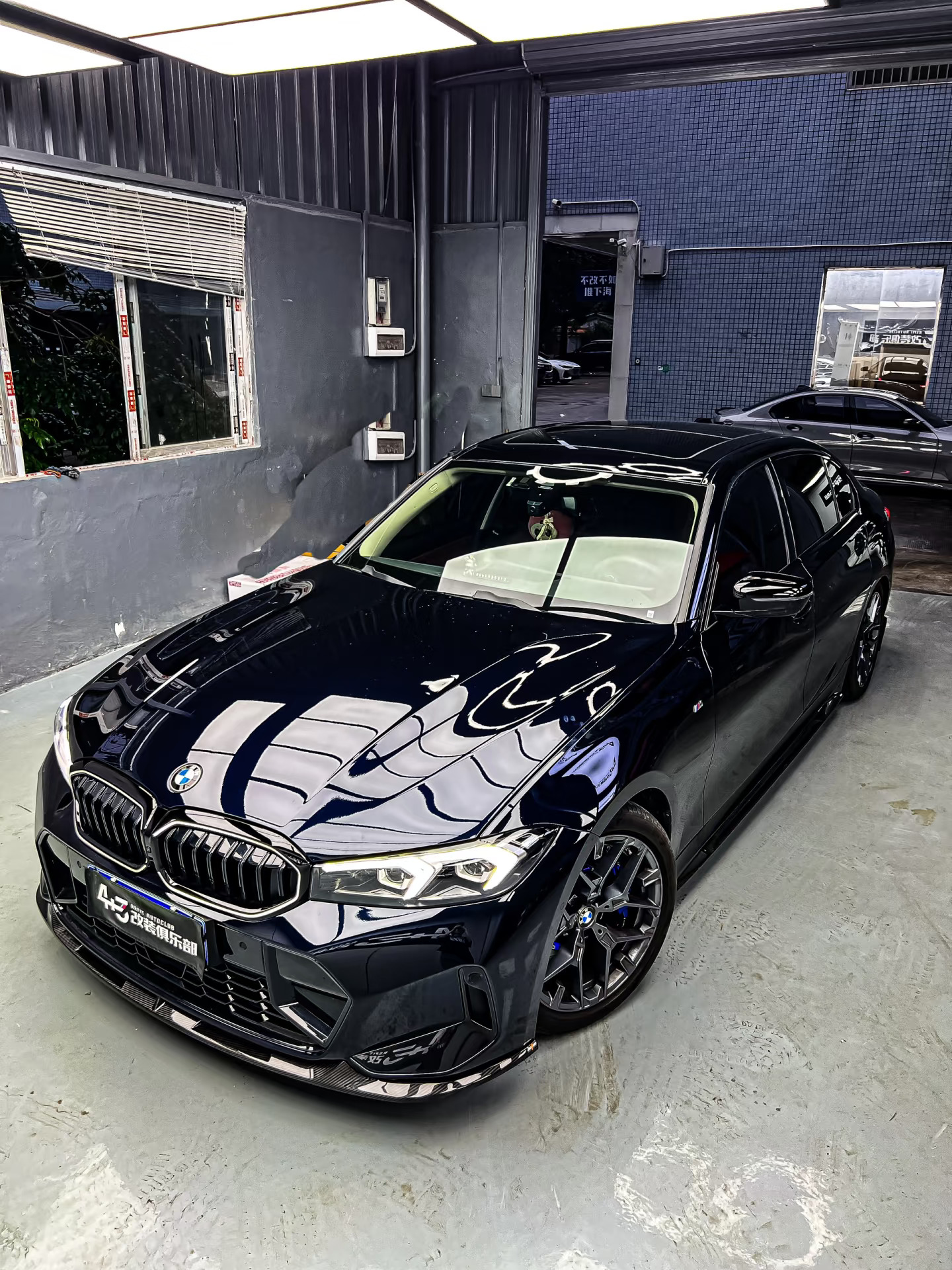 然后花四万块升级你的三系330li