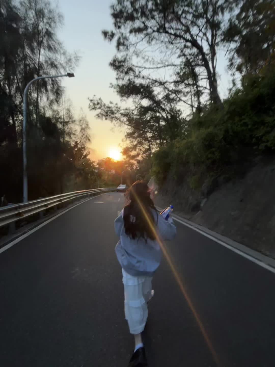 你这么漂亮 不要总是悲伤