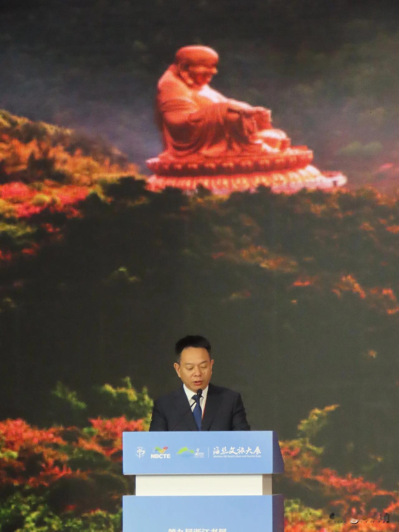 #文化盛宴# 盛大开幕，大咖云集，共享文化盛宴！🎉🎤
2024宁波国际旅游展