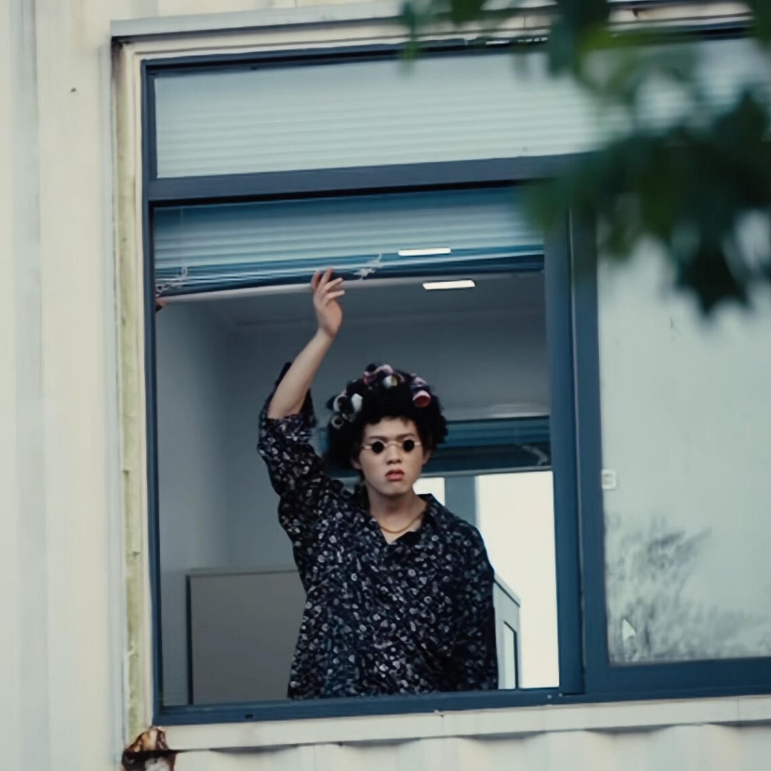 李昊氛围感新头像《重生之我在后陡门当包租婆》十个勤天   |  种地吧  |  