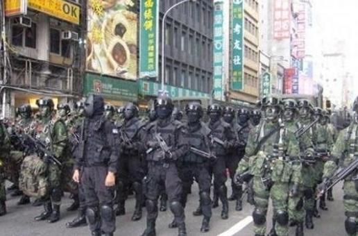 台湾回归在即！问题来了，当部队开始登陆，履行接管台湾的责任时，台湾还有30万武装