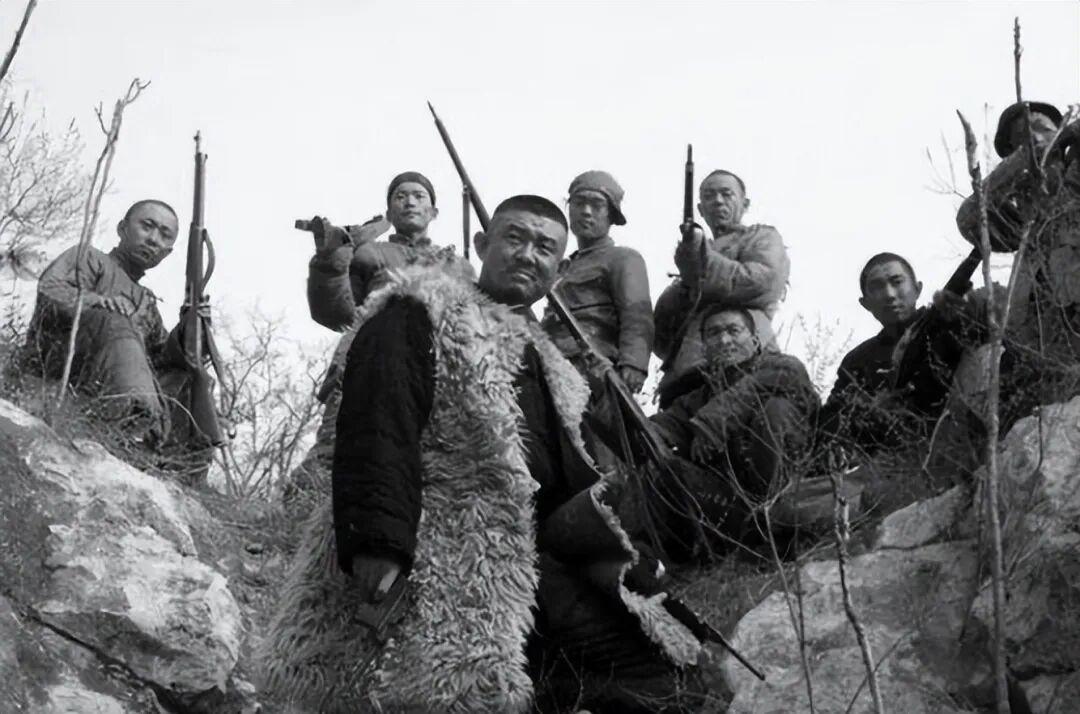 如何看美国在全球各条通道上“设卡收费”谁能想到，民国时期土匪那句嚣张的"要从此路