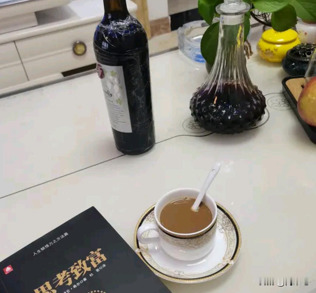 时光带走青涩，留下成熟；岁月褪去浮躁，沉淀温柔。从前遇事冲动，情绪外露，如今学会