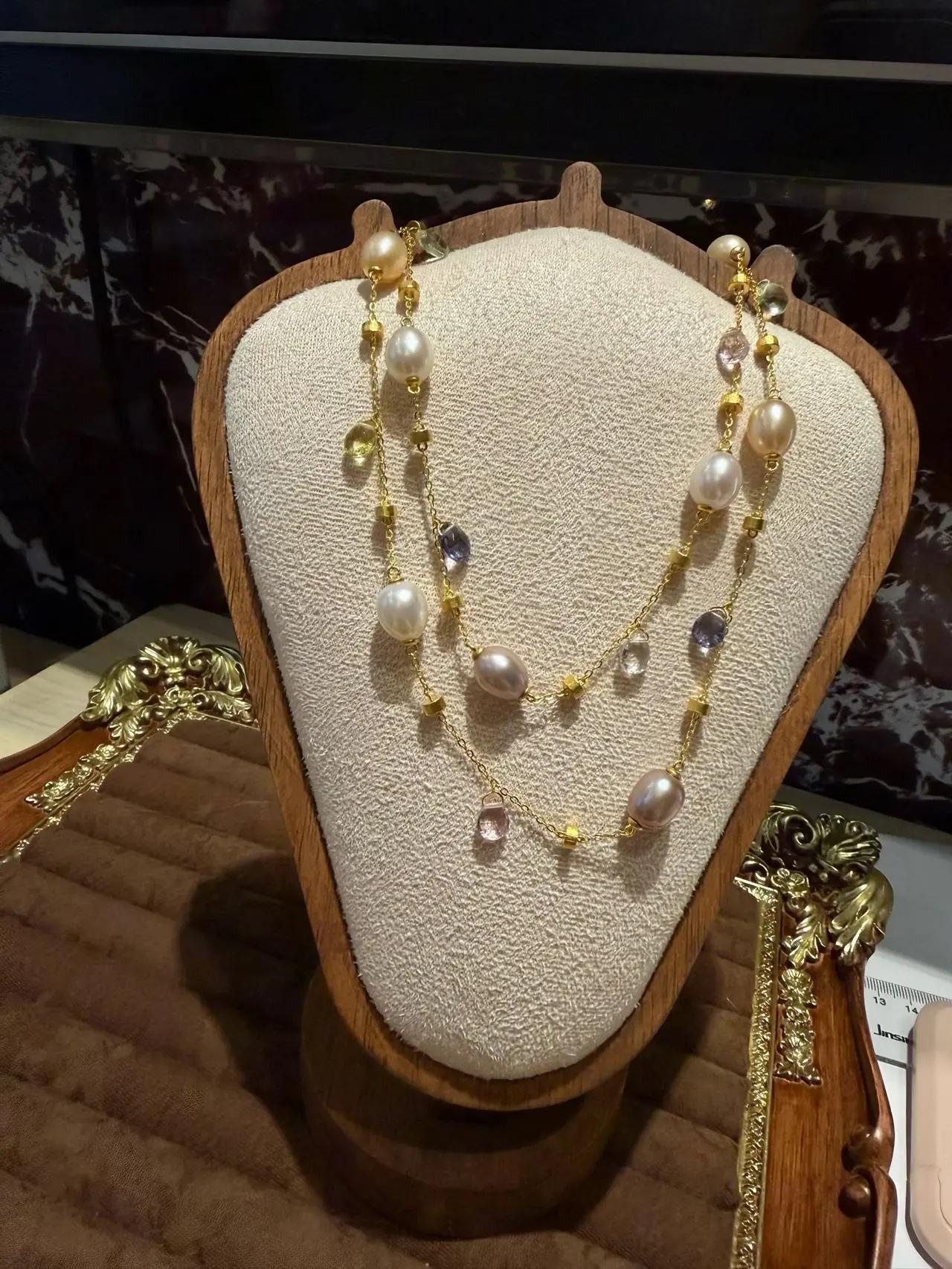 国投白银LOF复牌跌停
2月2日，国投白银LOF复牌跌停，溢价率收窄至43.8%