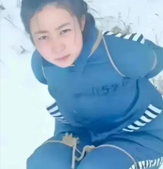 1991年，19岁的吴晓莉被判死刑。

那个冬天，东北小县城的雪下得比往年都大，