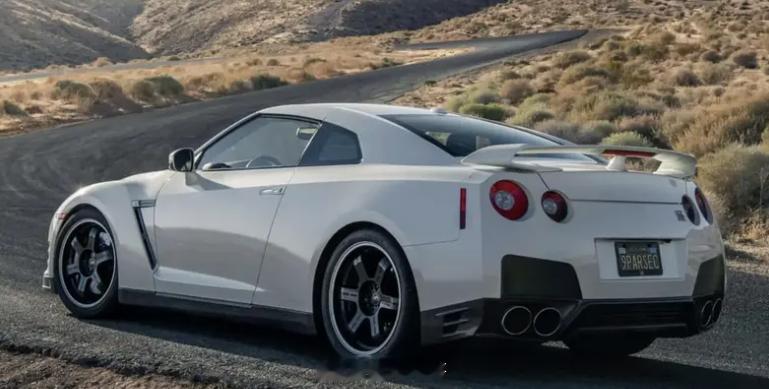 日产重申下一代 GT-R 将迎电气化，但绝不会成为纯电跑车坎德勒的意思是，“现阶