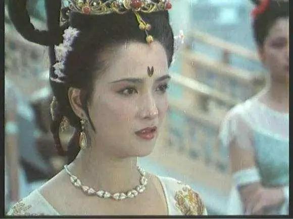 噩耗！演员何晴去世！
一位古韵天成的，美丽女子，去天界报到了……
这是迄今为止，