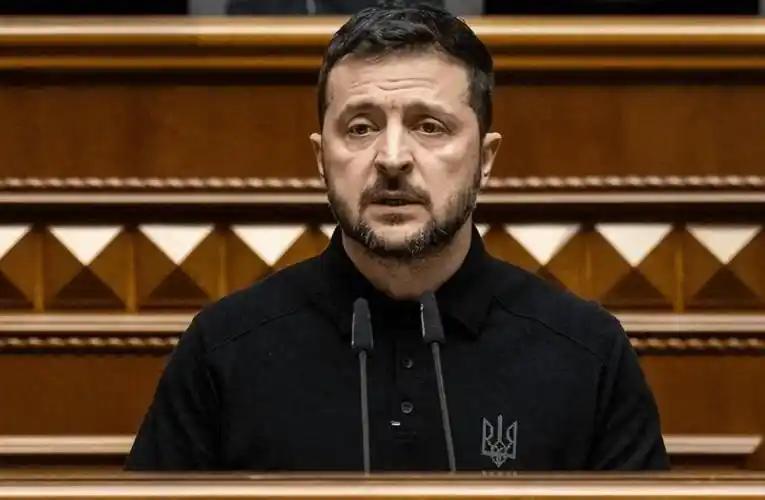 老特又放狠话了！这次直接点名泽连斯基：别磨叽了，赶紧跟俄罗斯签协议！这哪是劝和，