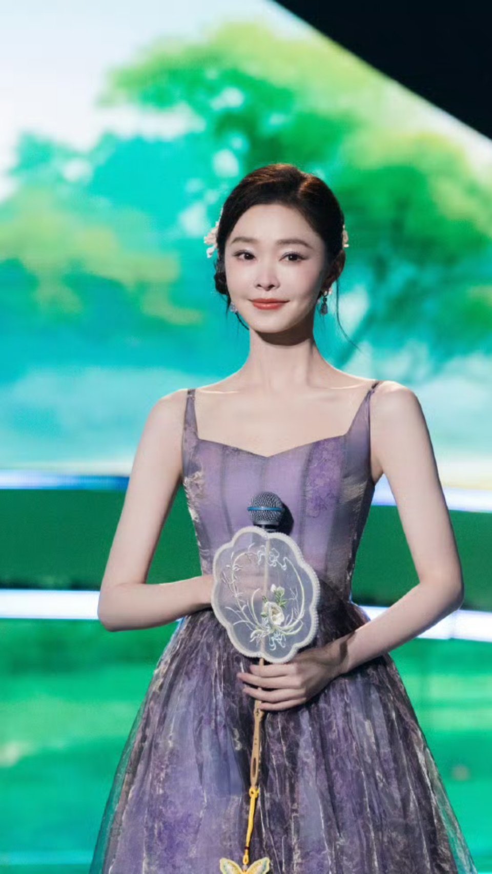 宋轶宋轶[超话]美女明星妆容大赏 ​​​