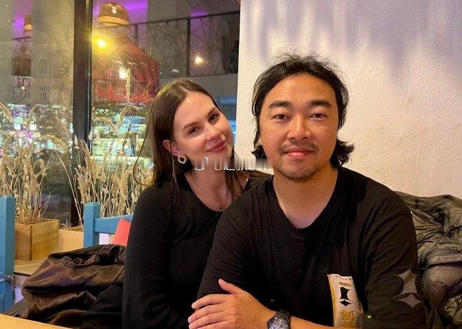 只有峰哥，只有峰哥，只有峰哥，在乌克兰面对女子艾米莉诱惑，稳如老狗，坐怀不乱，机