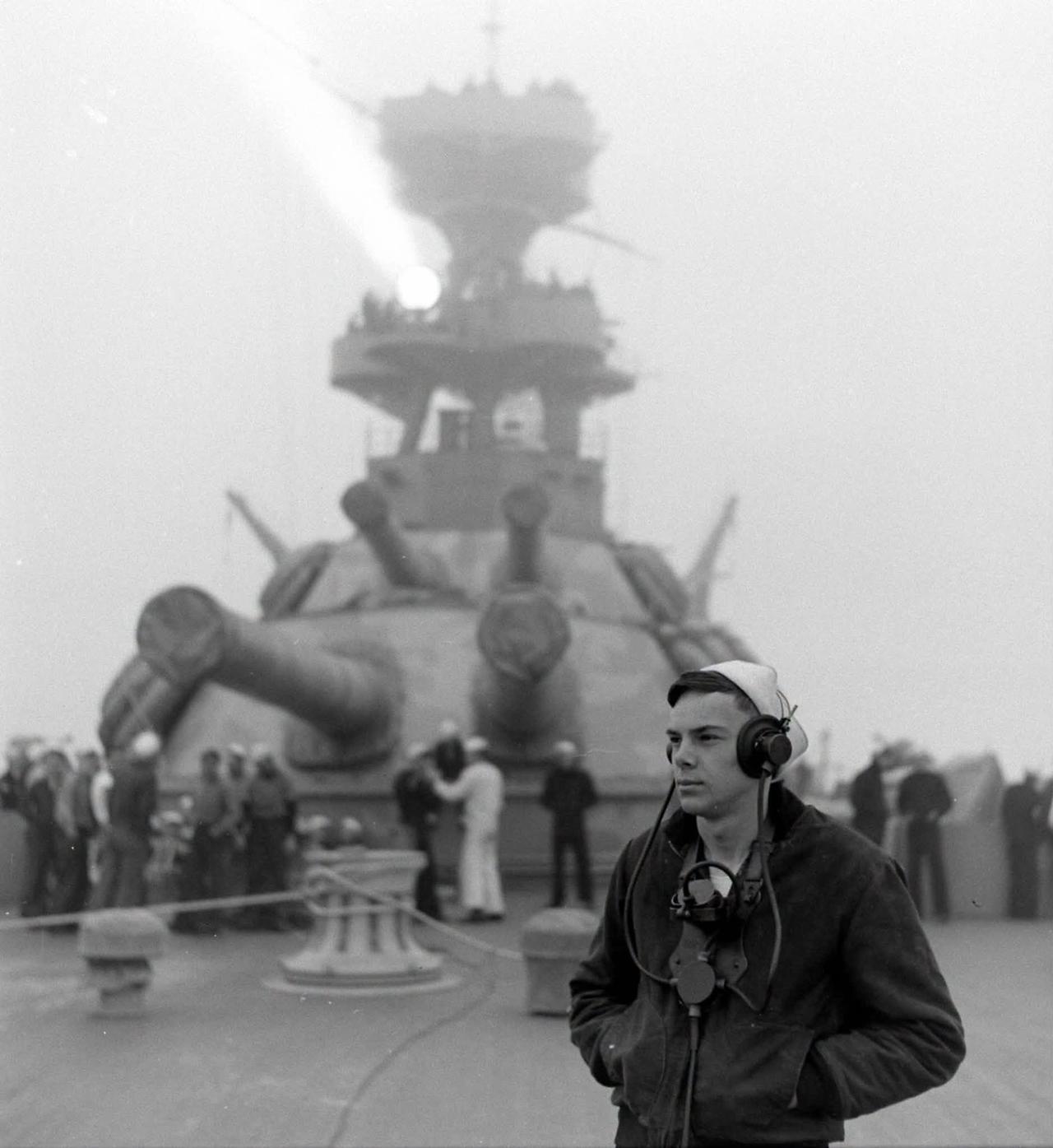 1942年，美国海军战列舰“得克萨斯”号（USS Texas，舷号BB-35）在