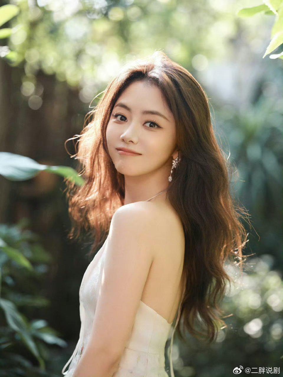 2026马年春晚宜宾分会场谭松韵（四川籍艺人） 