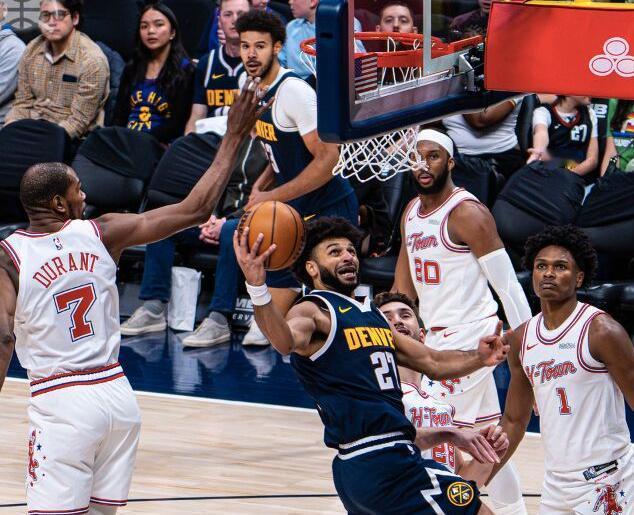 乌杜卡骂裁判会被罚吗？
火箭和掘金那场的裁判报告现在出来了，报告白纸黑字写了，最