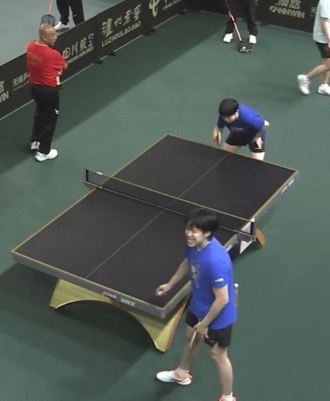 哥们 你这又是啥表情啊哈哈哈哈哈哈哈哈哈哈哈 