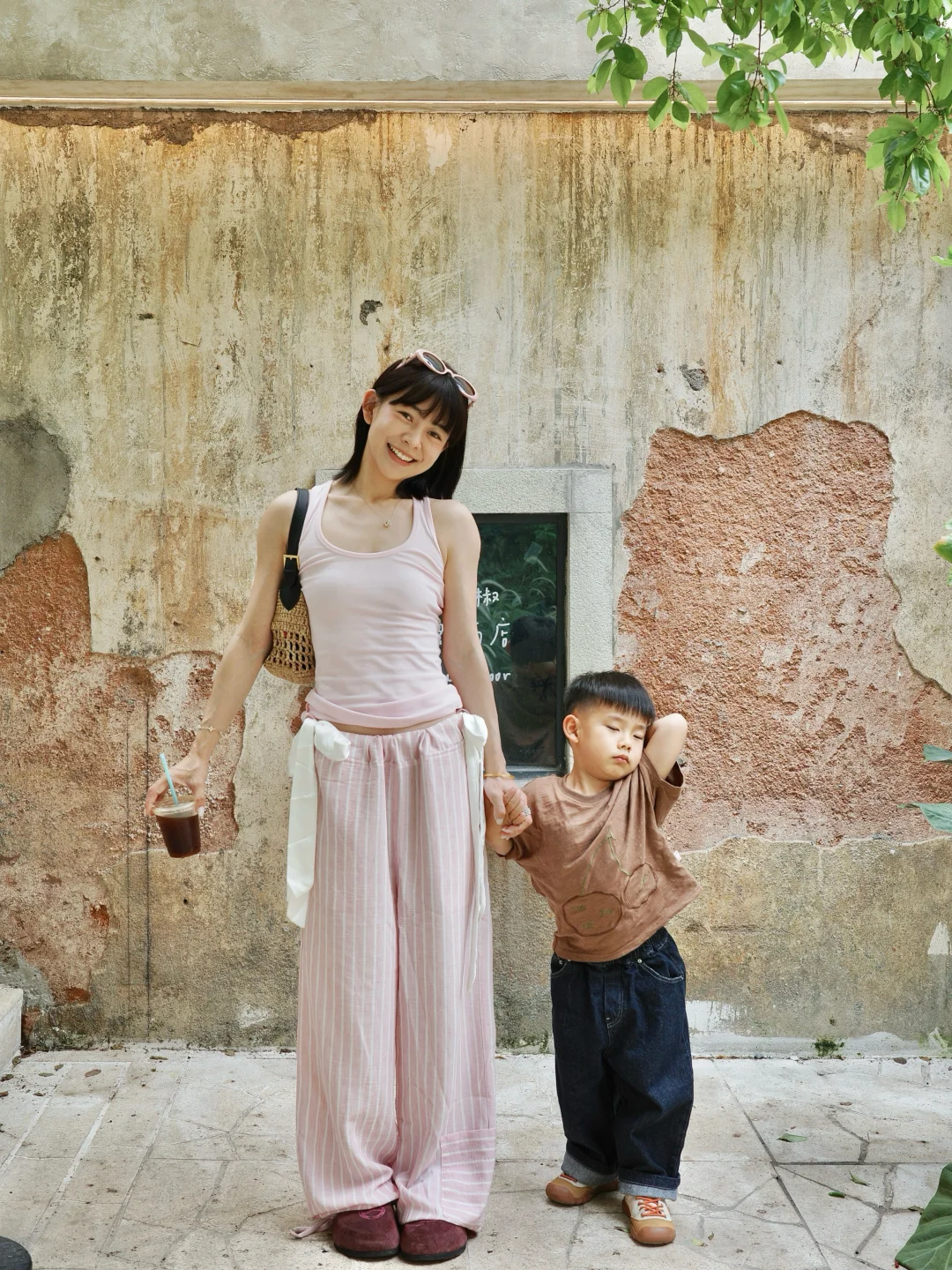 理光拍照 带儿子出门主打一个妈妈好看就行