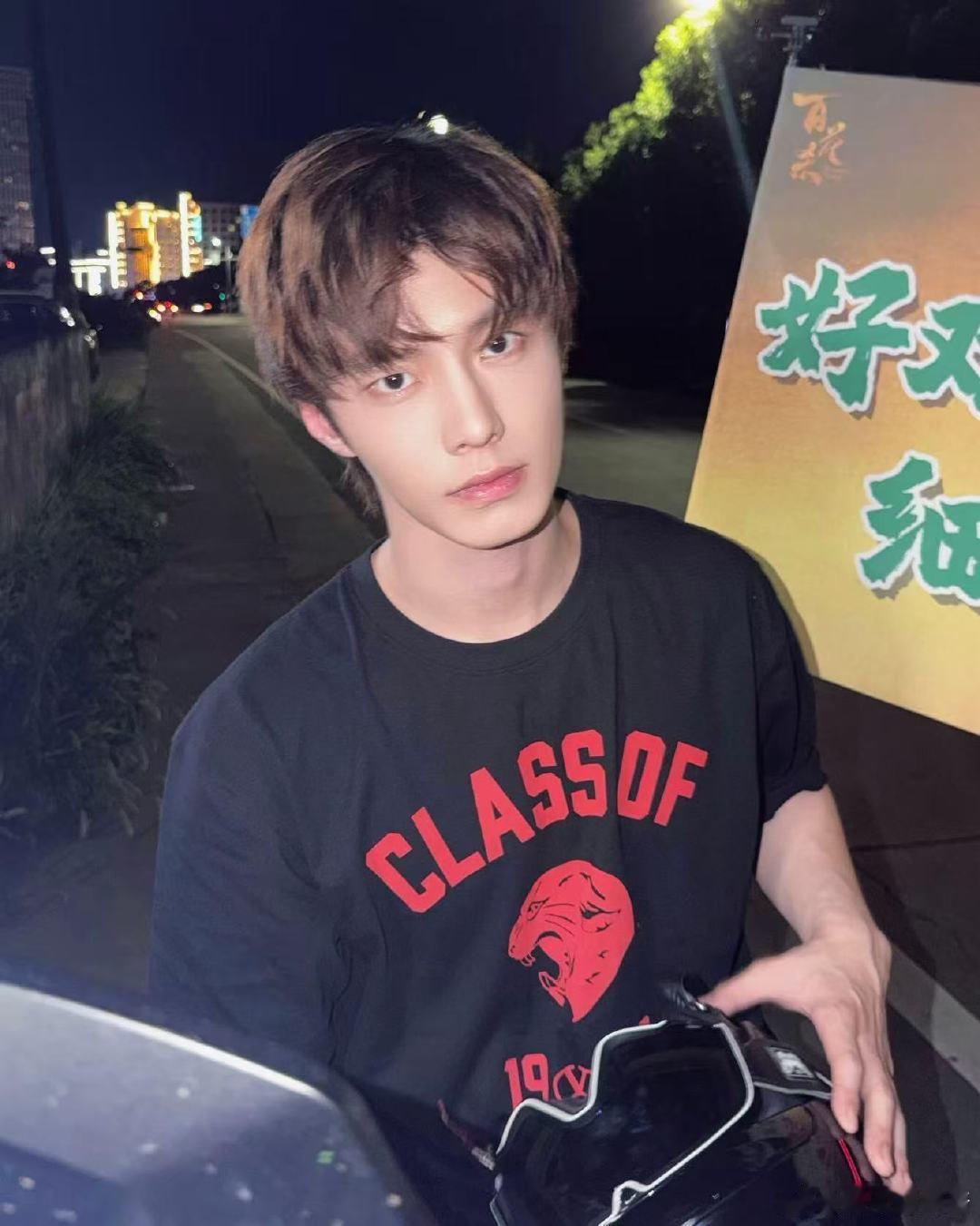 何与落地签祝贺百花杀破27000打破刻板剧宣套路！不用刻意造势、不用花式营销，何
