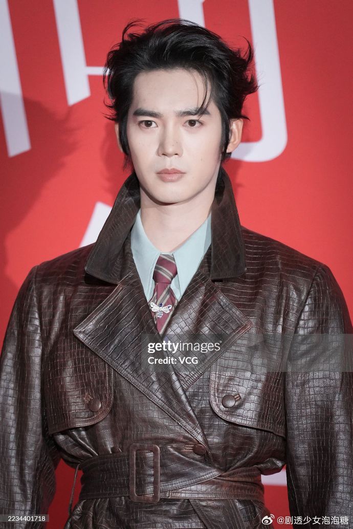 G社镜头下的时尚文化大赏 于适檀健次倪妮群星亮相，户外自然打光怼脸生图超扛打，红