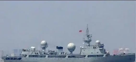 中国815电子侦察船，为何各国不能攻击它，应该说不敢攻击它，这船看上去没啥火力，