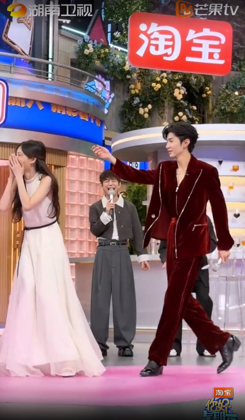 陈哲远一个人跳出两个人的气场 李一桐腰伤没法跳，陈哲远直接把双人舞跳出了独角戏的