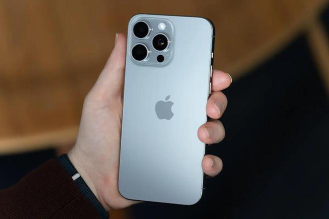 iPhone15系列的口碑是不是不如前两代了？只能说产品好不好，观众的眼睛的雪亮
