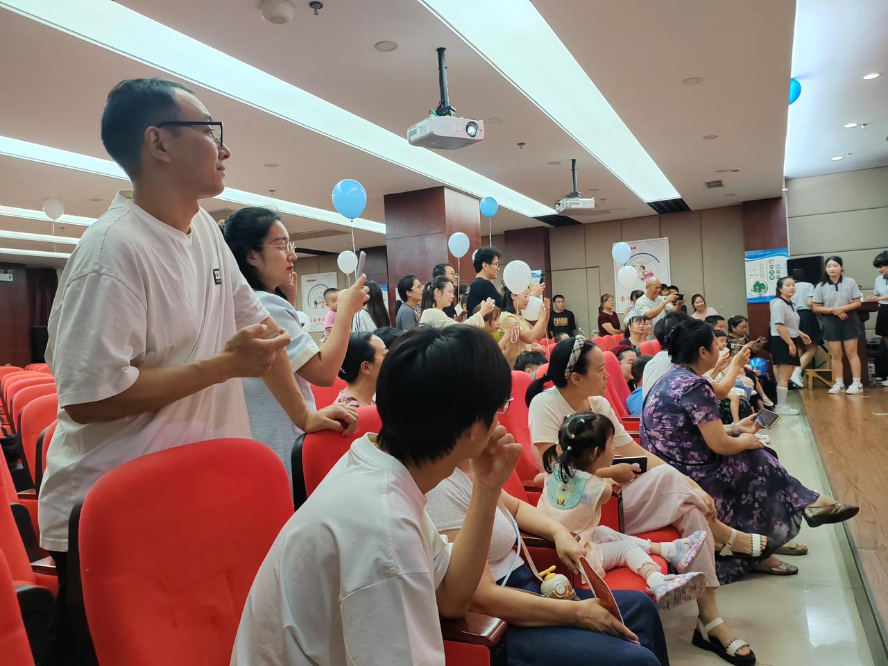 晒图笔记大赛🎉🎉宝贝托班毕业啦！短暂的托班时光圆满落幕，从懵懂爱哭到慢慢独立