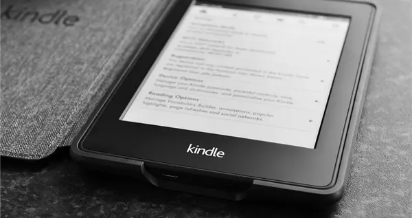 亞馬遜官宣“最后通牒”：2012年前老款Kindle將無法下載新書，2026年正式停服