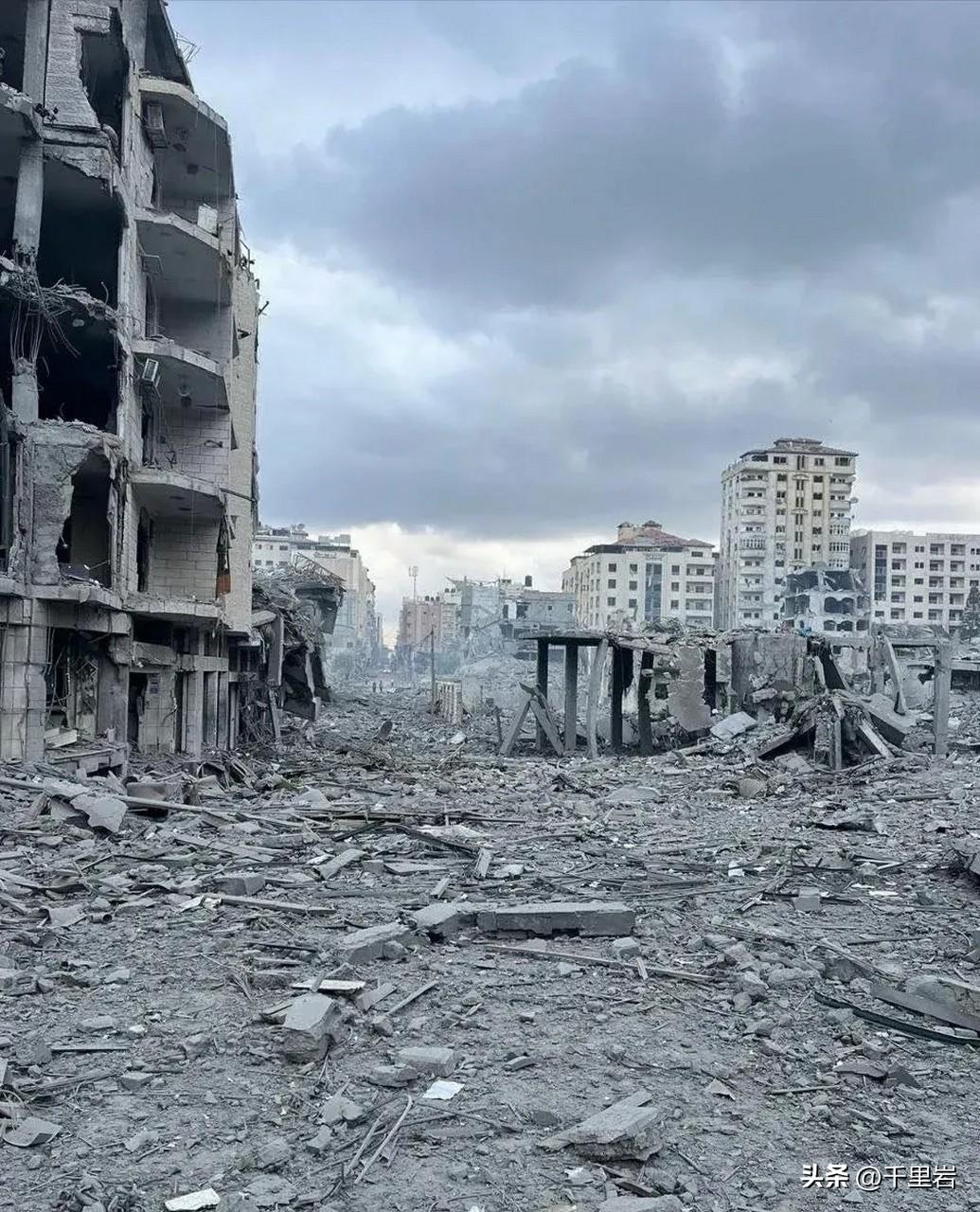 美军如此不要脸不要皮，真的只能打之……
昨天美军连夜从伊拉克溜走，走的时候还打好